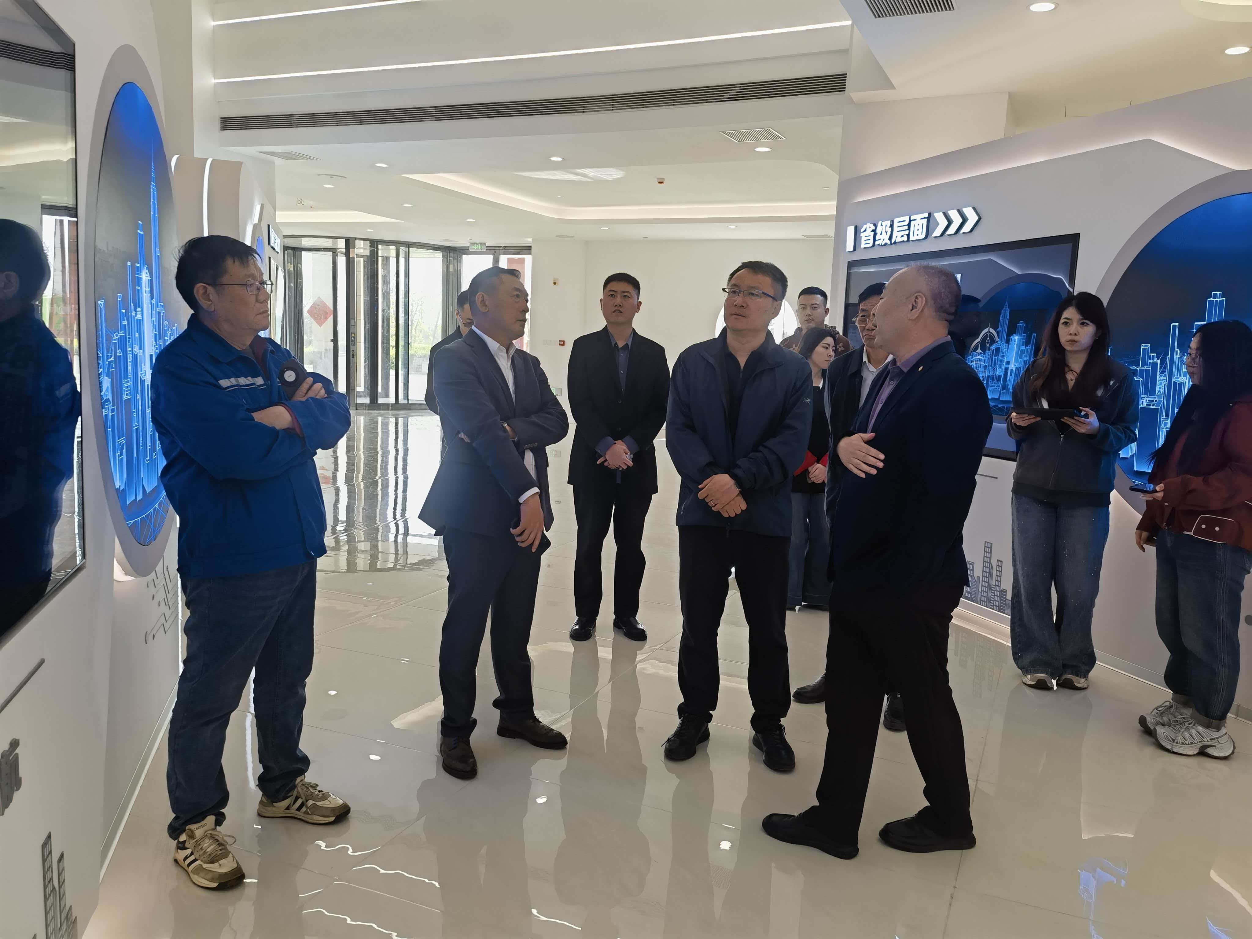 《国杰快讯》冯炳磊副院长一行考察河北省“海外技术成果超市